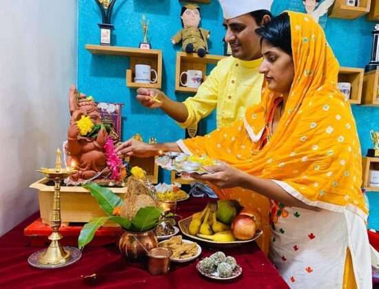 ganesh chaturthi marathi celebrity share with ganpati bappa photo