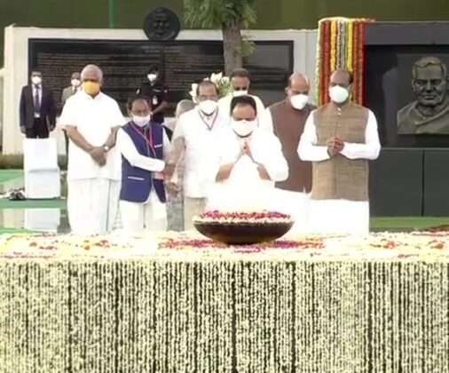 president ram nath kovind & pm narendra modi several other leaders pays tribute to bharat ratan atal bihari vajpayee