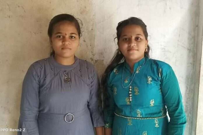 twins sister ankita and nikita get same mark in 10th std