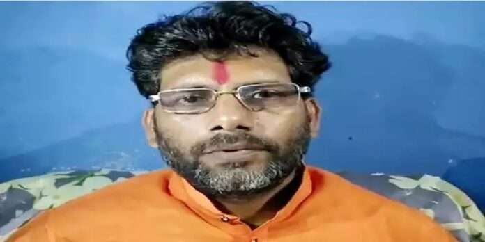 Hathras Rape Case vishwa hindu sena announced 25 lakh reward for those who would cut private parts of hathras gang rape accused