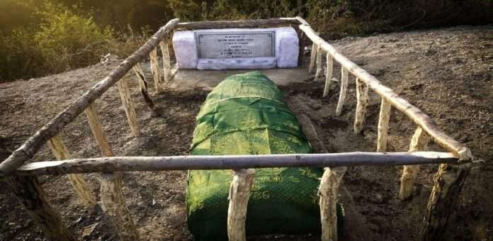 indian army resuscitated a damaged grave of Major Mohd Shabir Khan, Sitara-e-Jurrat, Pakistan Army
