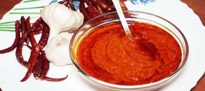 how to make garlic red chilli chutney