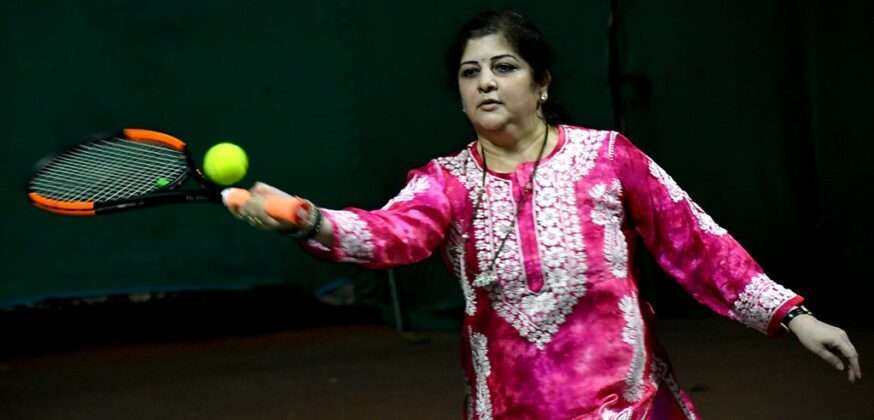 Sharmila Thackeray playing tennis