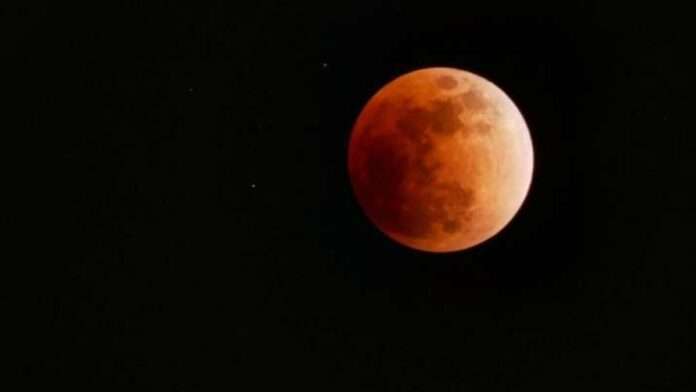 lunar eclipse 2020 last lunar eclipse of the year today know where is will seen and how long