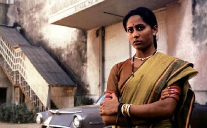 actress smita patil 34th death anniversary: smita patil famous movie