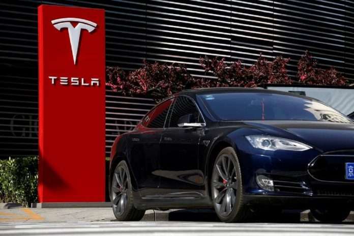 U.S. asks Tesla to recall 158,000 vehicles for touch screen failures