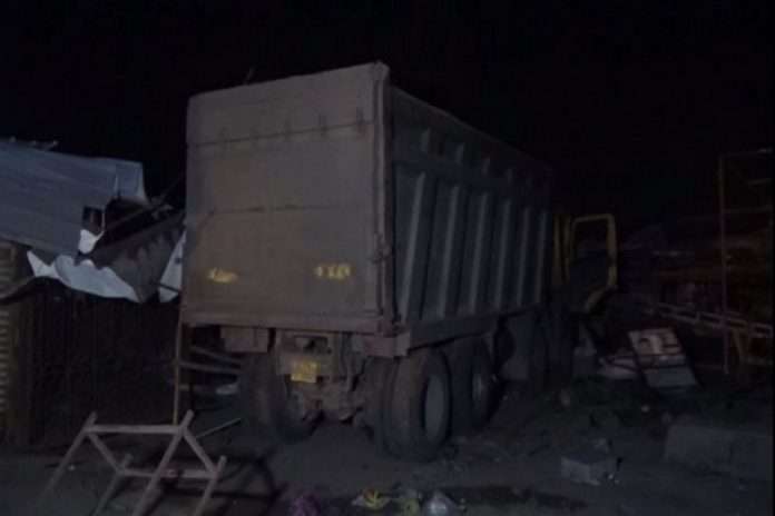 Gujarat: Truck runs over people sleeping on footpath near Surat, 13 killed