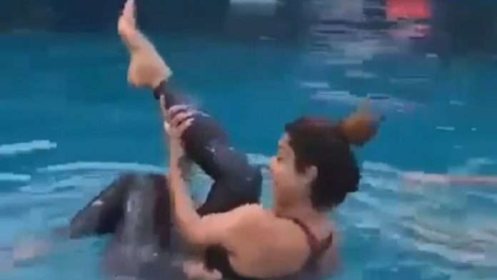 bollywood actor shilpa shetty enjoying in swimming pool video goes viral on socia media