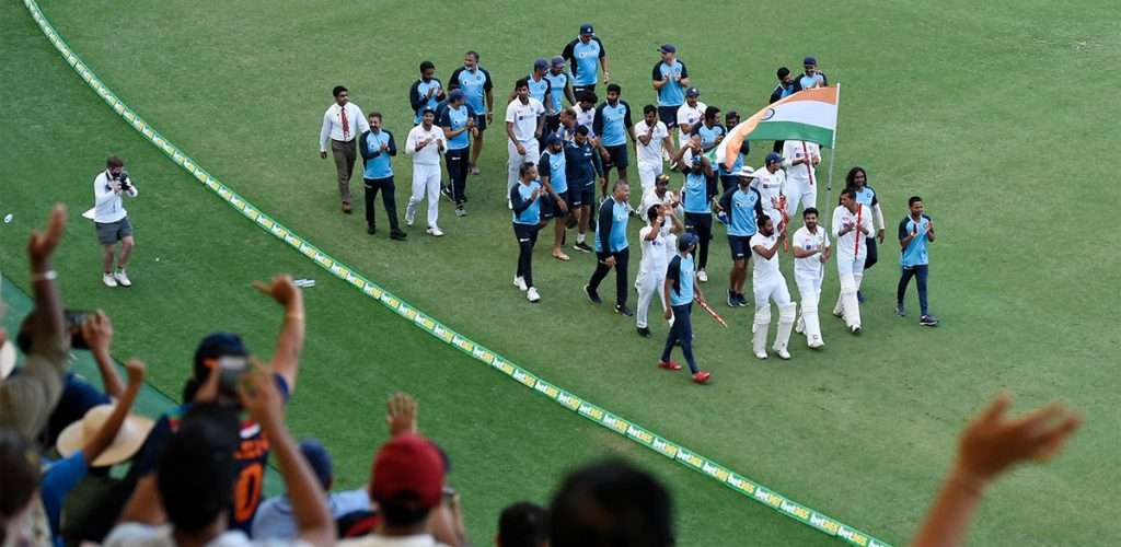 IND vs AUS : अपयशानंतरच यशाची खरी किंमत कळते; टीम इंडियाचे सोशल मीडियावर कौतुक    