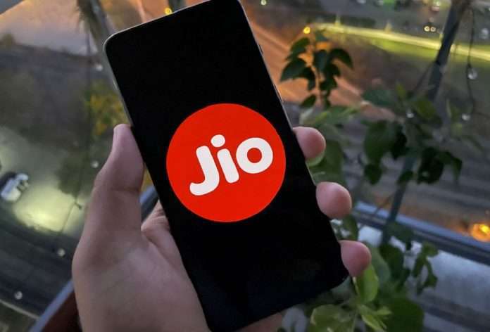 Jio Partnership with SES for satellite broadband services in india