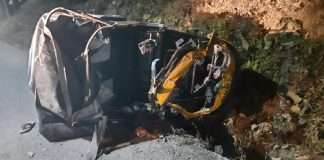 kshaw overturned yeoor ghat driver was killed and three others were injured