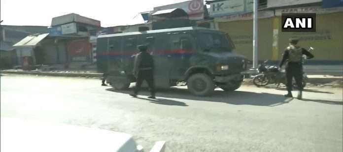 VIDEO: Terrorist attack in Srinagar, 3 militants killed 2 policemen martyred