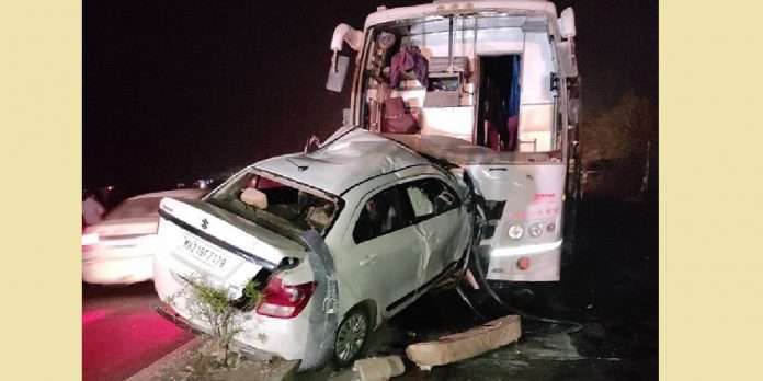 Swiftcar luxury bus accident kills five in ahmednagar