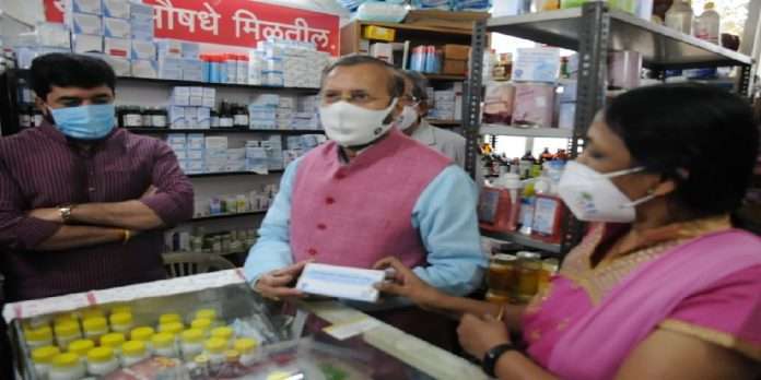 Prakash Javadekar will take up the campaign with a view to using generic drugs