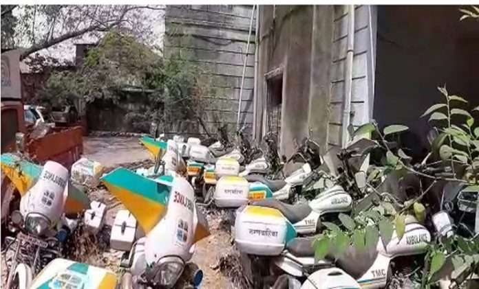 tmcs lakhs of rupees wastage in bike ambulance