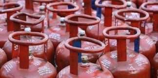 govt giving earning opportunity through lpg 1 lakh centers will open but How much can I earn from CSC?,