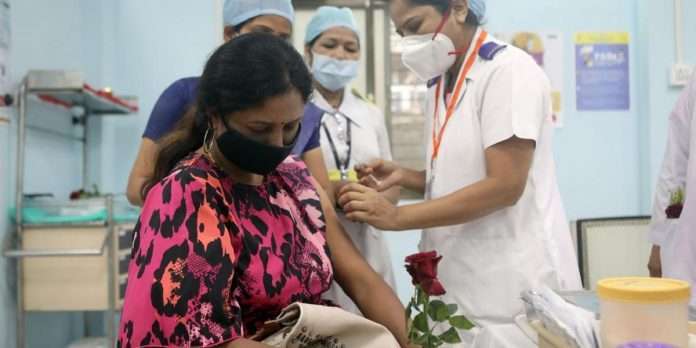 corona vaccination 4 crore people fully vaccinated in maharashtra