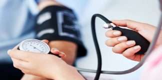 Middle-aged women check blood pressure regularly to avoid risk of heart attack, researchers said