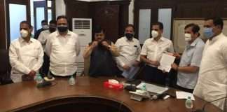 BJP demands free vaccination of Mumbaikars by issuing global tenders to BMC Commissioner iqbal singh chahal