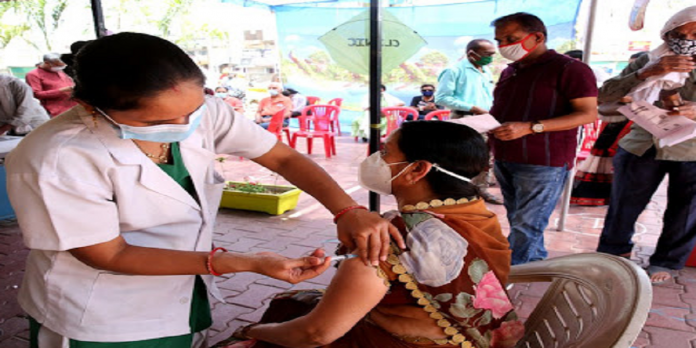 door to door vaccination will start from Pune, state government informed HC