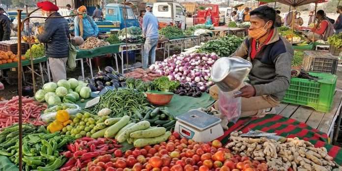 due to high oil prices wpi based inflation rises to record value of 12 94 percent for the-month of may commerce ministry gives statement