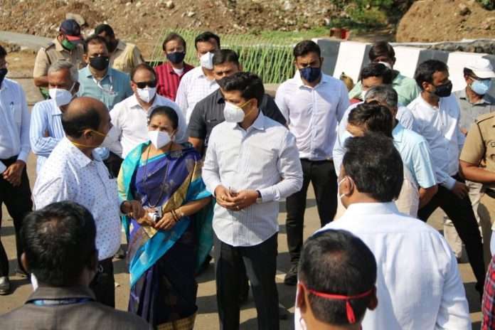 Work on the Ring Route project in progress; Review tour conducted by Dr. Srikant Shinde