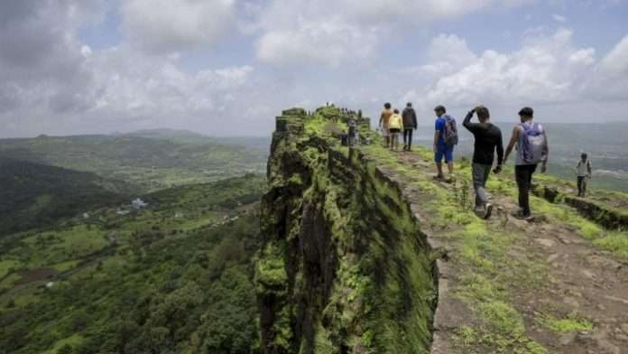 sukanu committee for conservation of forts in maharashtra