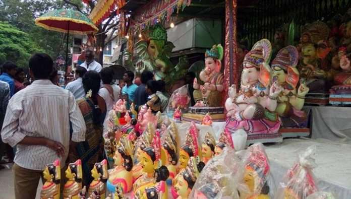 BMC will give offline permission to sculptors to set up stalls during Ganeshotsav, Navratri festival