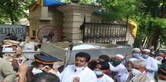 Funeral of Tragedy King Dilip Kumar