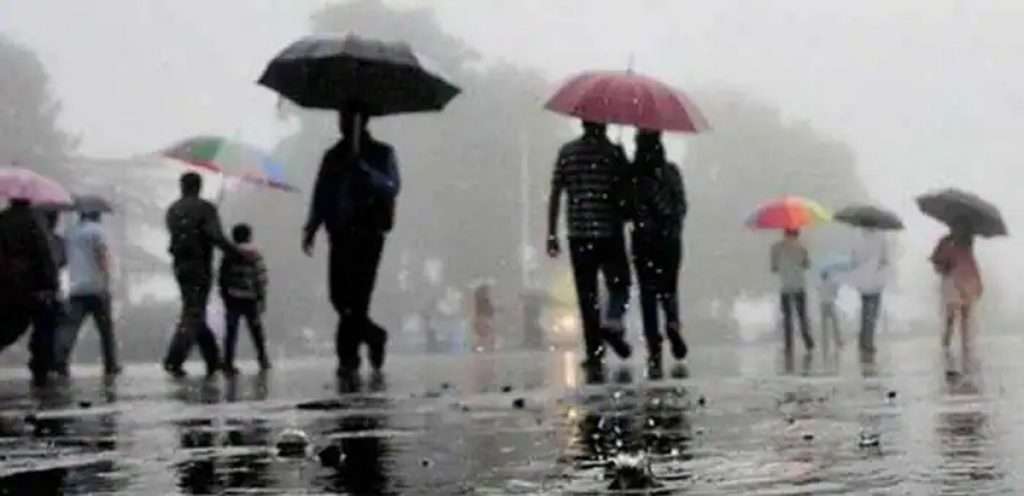 Maharashtra Rains:  आज मुंबईसह राज्यातील ‘या’ भागात  हलका ते मध्यम स्वरुपाच्या पावसाची शक्यता