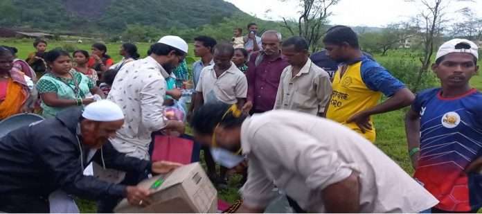 The flood victims thanked the Muslim brothers