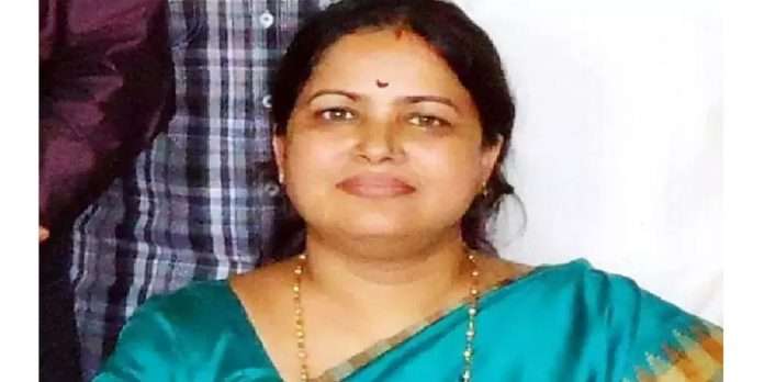 head of department of chemistry nagpur university dr jyotsna meshram commits sucide