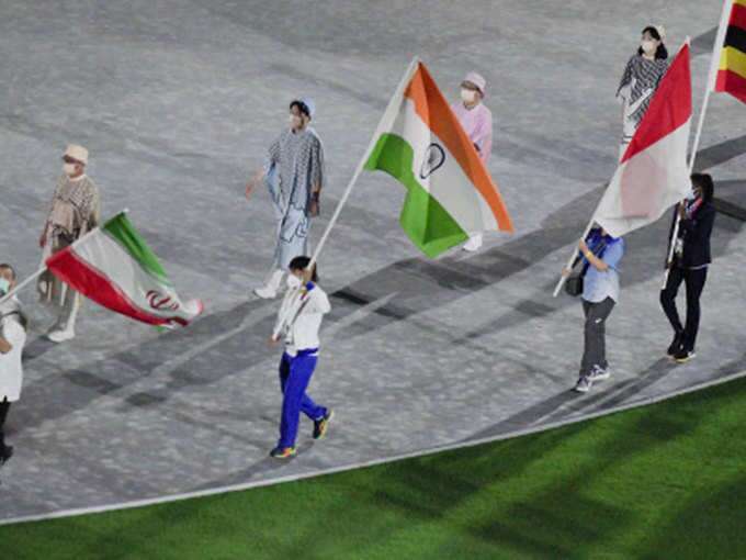 swag of indian contingent at closing ceremony of tokyo olympics 2020 see photos
