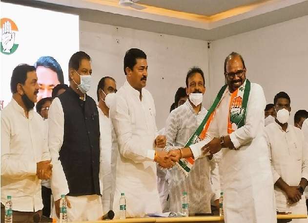 Ashok Shinde joined the Congress in the presence of Congress State President Nana Patole