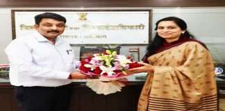 Dr. Mahendra Kalyankar accepted the post of Raigad District Collector