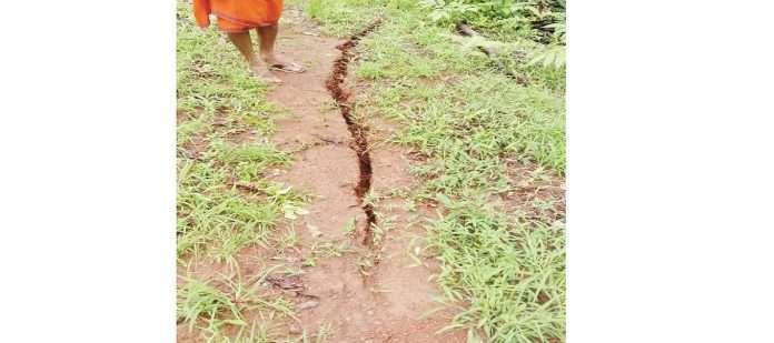 hills in the Wakan area of ​​Poladpur dangerous situation
