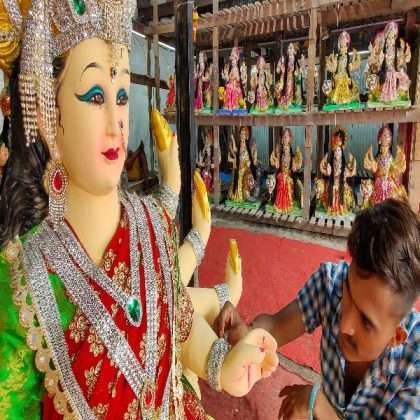 Shardiya Navratri 2021,Durga idols finishing work start in mumbai city