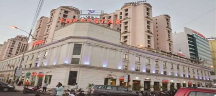  kharghar three strar hotel 25 lack robbery