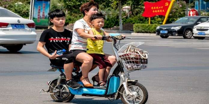 China Plans Law To Punish Parents For Children's 'bad Behaviour & Delinquency'