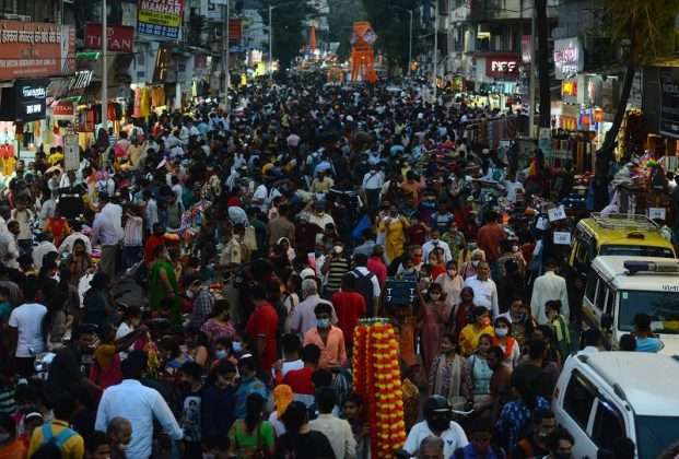 huge Crowed At Dadar Market For Diwali Shopping