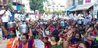 Panvel water scarcity: Women's 'Handa Morcha' on Zilla Parishad