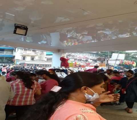 huge Crowed At Dadar Market For Diwali Shopping