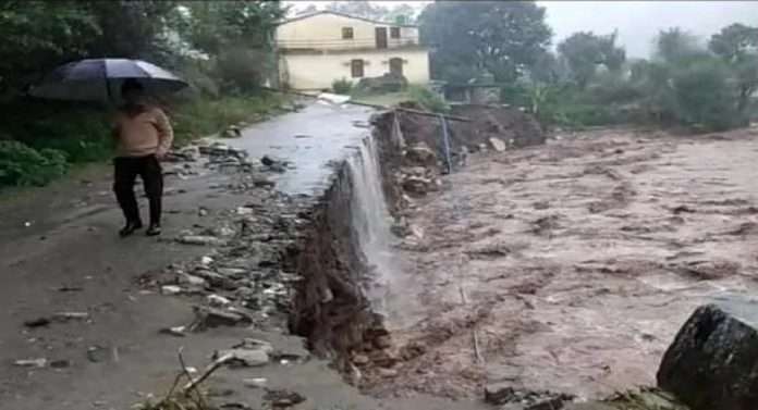 Uttarakhand Weather Update death toll rieses rescue operation continue cm pushkar dhami char dham yatra
