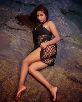 upcoming ladki movie actress pooja bhalekar hot and bold photo viral
