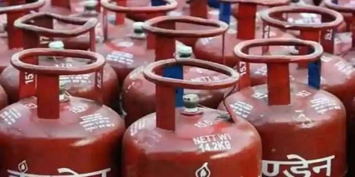 LPG commercial cylinder Price Hike by 266 rs