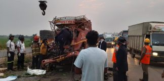 Mumbai-Nashik highway hen tempo Accident 2 people died