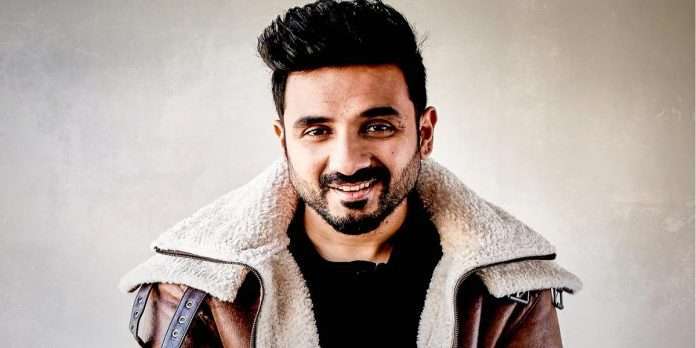 bollywood comedian actor vir das apologizes for derogatory statements against india in i come from two indias after filed complaint against him