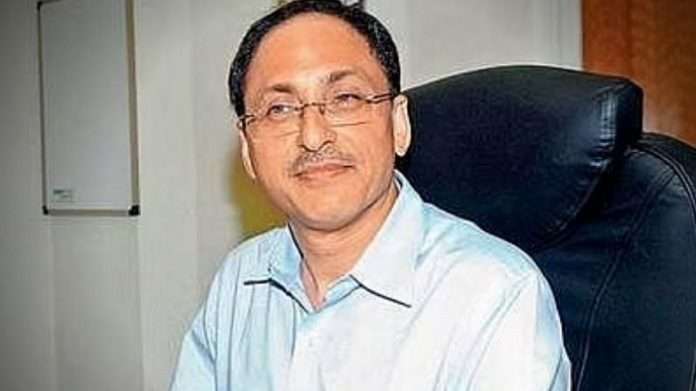 Sitaram Kunte appears before ED in 100 crore extortion case involving Anil Deshmukh