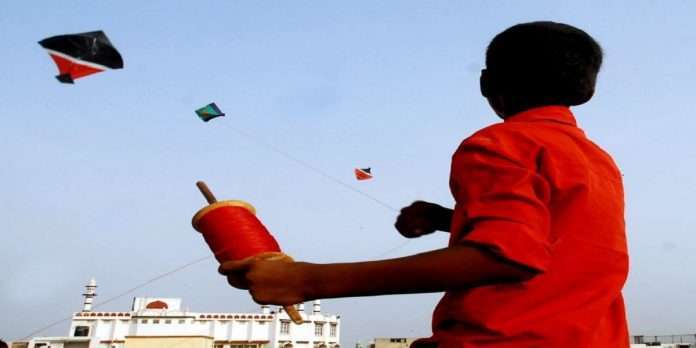 Important alert of Adani Electricity to fly kite, on Makar Sankrati 2022