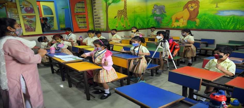 Schools in Mumbai to return to 100 Percentage offline from next month tweets Aaditya Thackeray
